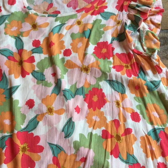 Flower blouse/Size Small - Picture 3 of 3